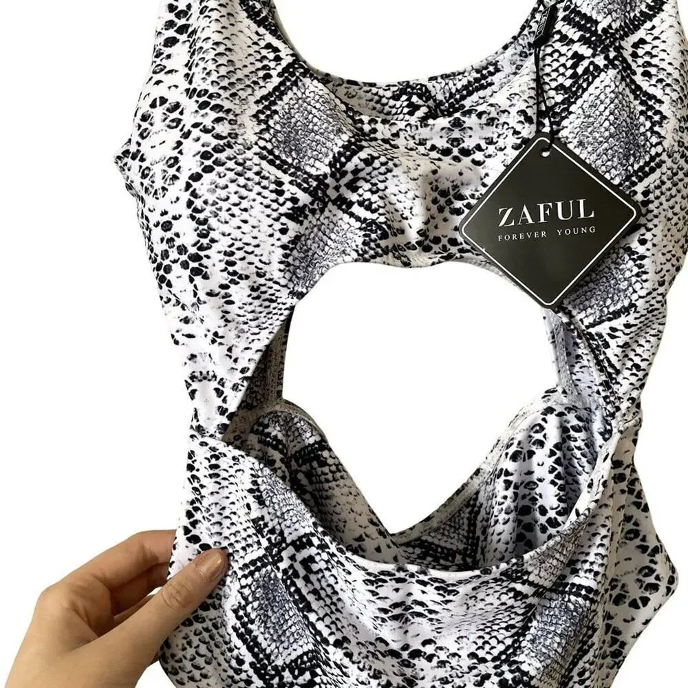 NWT Zaful forever young swimsuit one piece cutout suit comfortable summer beach